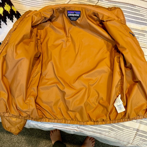 Patagonia Women’s Lightweight Radalie Bomber Jacket. Umber Brown - Picture 4 of 6